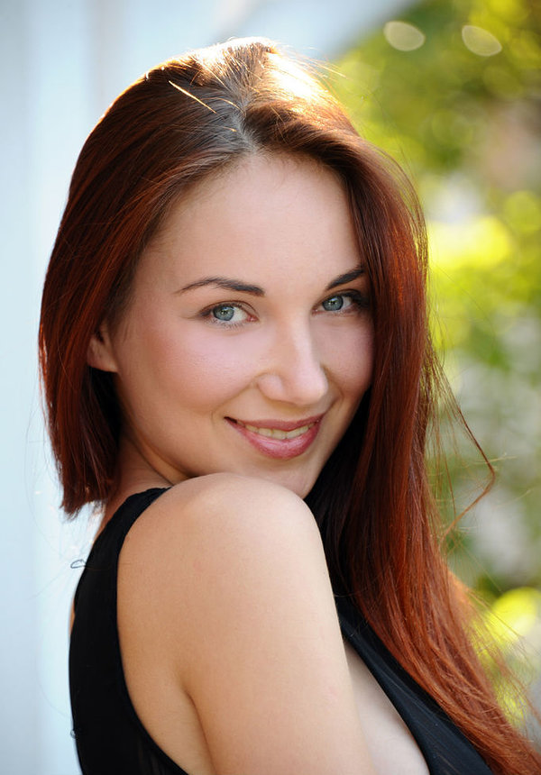 Фаина, 25